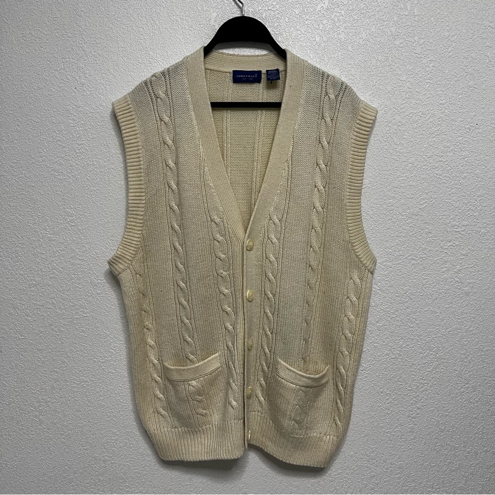 Towncraft Cream V-Neck Sweater Vest with Cable Knit Design